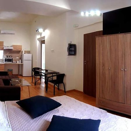 Athens-Gazi Apartments Atenas Exterior foto